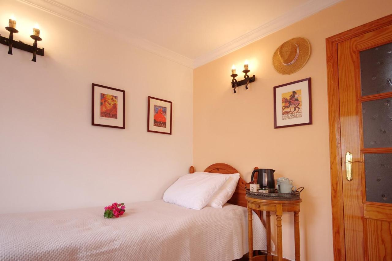 Casa Estrella De Salia Bed & Breakfast Alcaucín Dış mekan fotoğraf