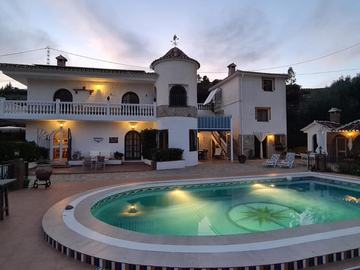 Casa Estrella De Salia Bed & Breakfast Alcaucín Dış mekan fotoğraf